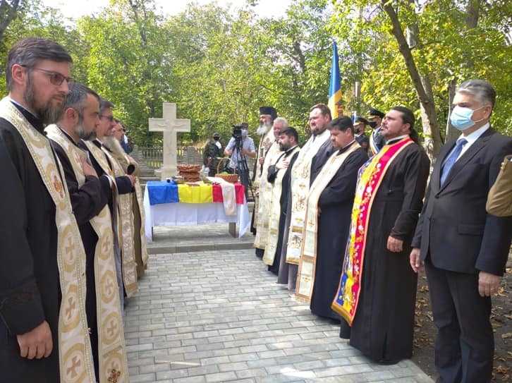 Republica Moldova: La Făleşti a fost inaugurat Cimitirul Eroilor Români