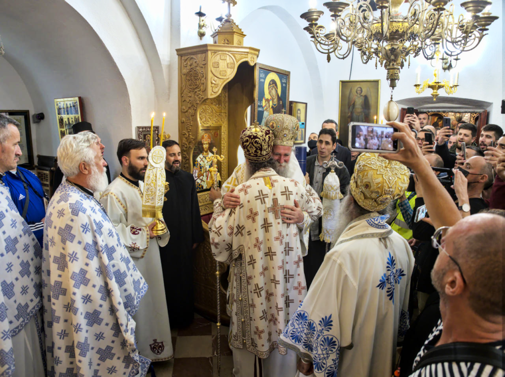 20 φωτοστιγμές από την ενθρόνιση του Μητροπολίτη Μαυροβουνίου