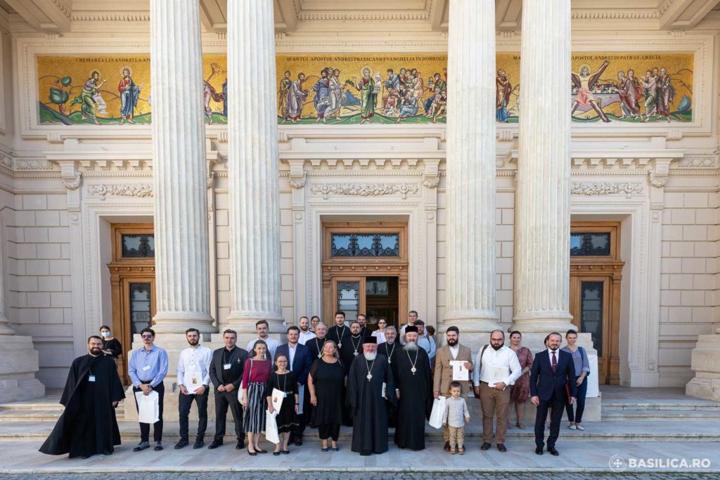 Galerie foto: Vernisajul expoziției „Icoana Ortodoxă – Lumina Credinței”