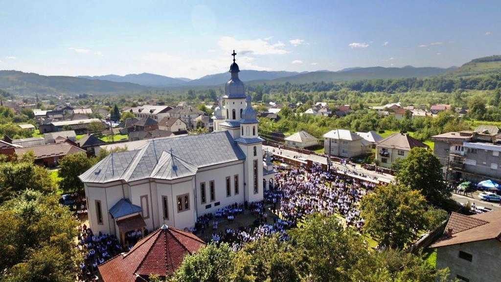 A fost resfinţită biserica din localitatea natală a Episcopului Iustin