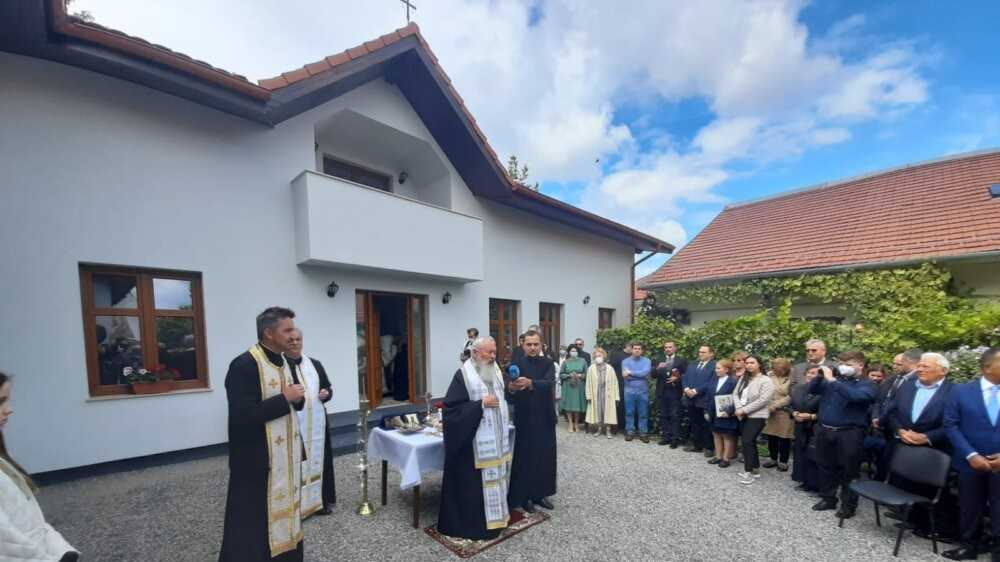 Cluj: Mitropolitul Andrei a binecuvântat clădirea în care va funcționa un after-school social