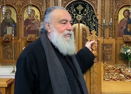 Οφειλετικά – Στον πατέρα Παντελεήμονα Μαρκαντώνη