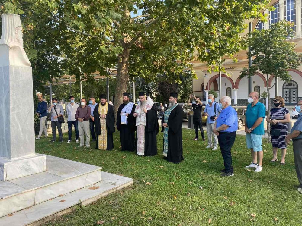 Memorial service for ethnomartyr Polykarpos, early 19th century Metropolitan of Larissa