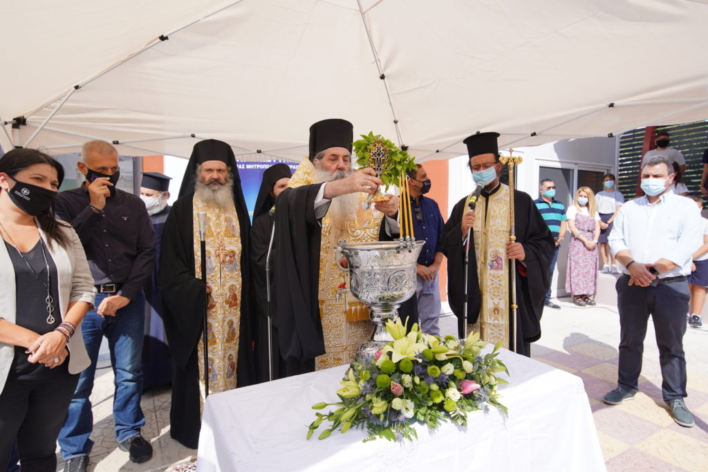 Ο ΓΓ Υπ. Παιδείας στον αγιασμό των Εκπαιδευτηρίων της Ι.Μ. Πειραιώς