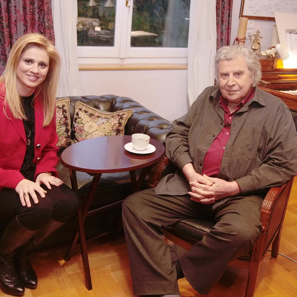 Συνέντευξη της Αλεξίας Κουλούρη στον Μίκη Θεοδωράκη