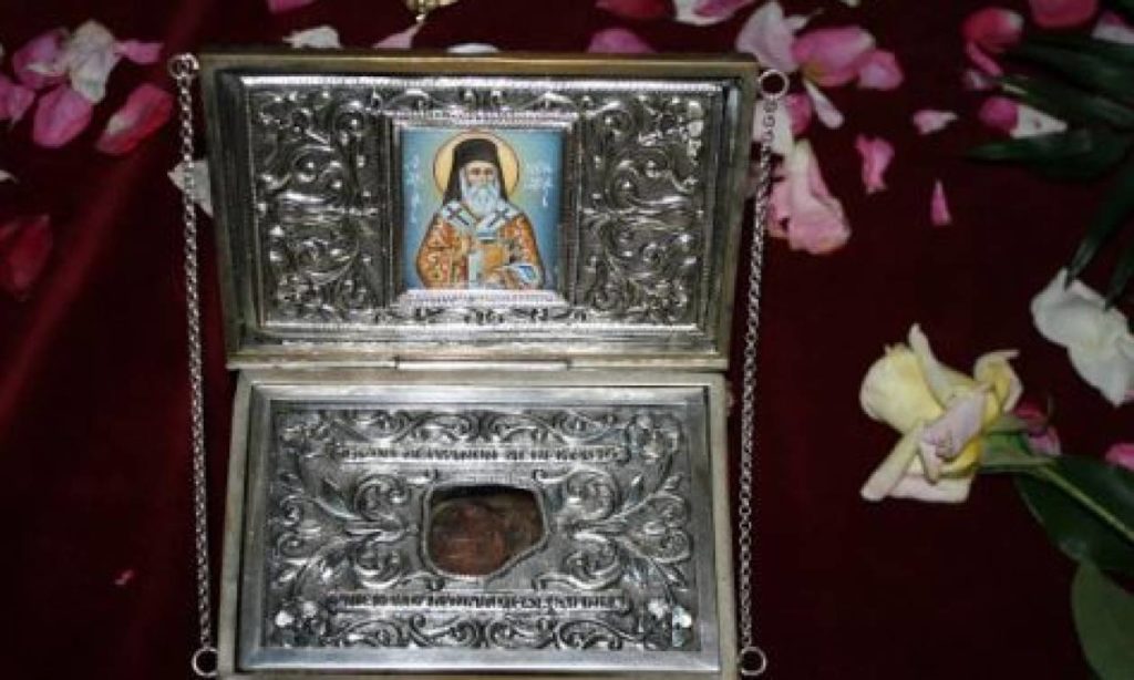 Ιερό λείψανο του Αγίου Νεκταρίου υποδέχεται ο Προφήτης Ηλίας Πυλαίας