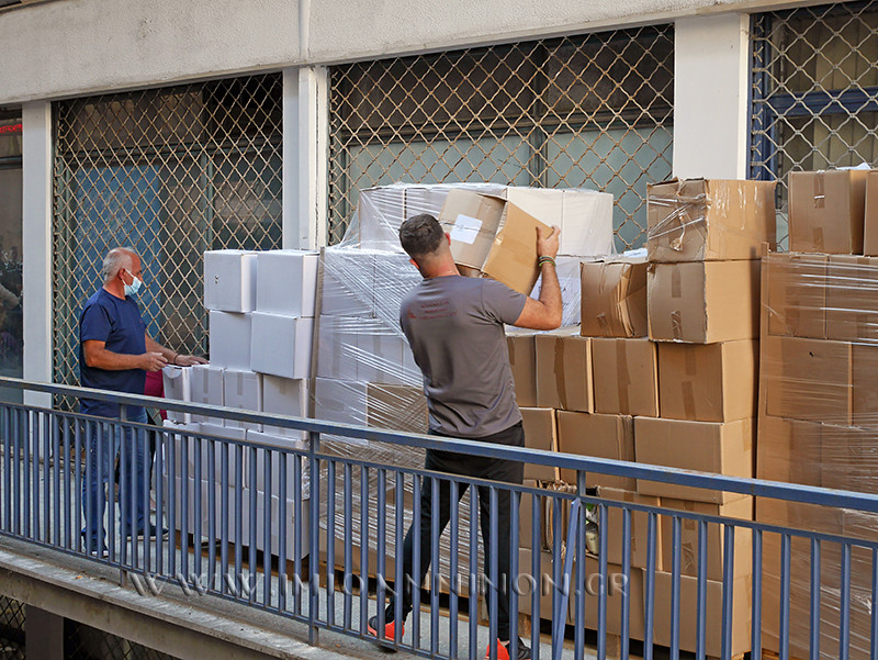 Διανομή τροφίμων από τη Μητρόπολη Ιωαννίνων