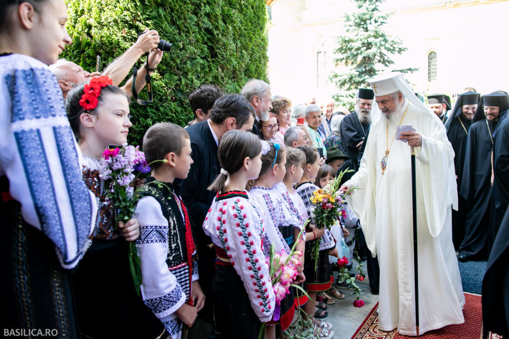 Patriarch of All Romania Daniel issues message on occasion of new academic year