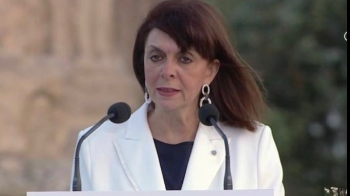 Σακελλαροπούλου για Θεοδωράκη: “Ταγμένος στην εθνική αξιοπρέπεια”