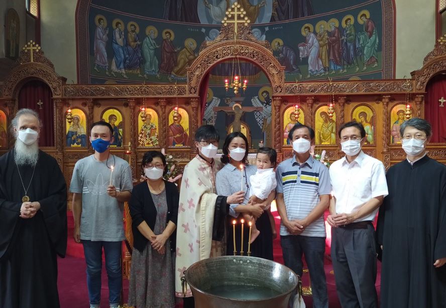 Συνεχίζονται οι βαπτίσεις στη Μητρόπολη Κορέας