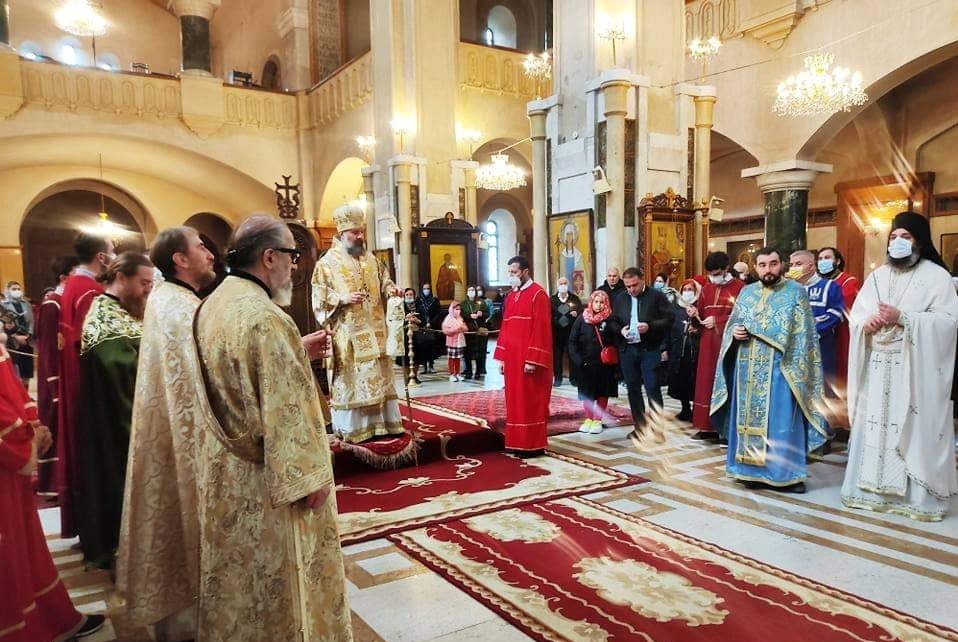 სამების საკათედრო ტაძარში ბათუმში, შენობის ჩამონგრევის შედეგად დაღუპულთა სულების მოსახსენიებელი პანაშვიდი გადაიხადეს