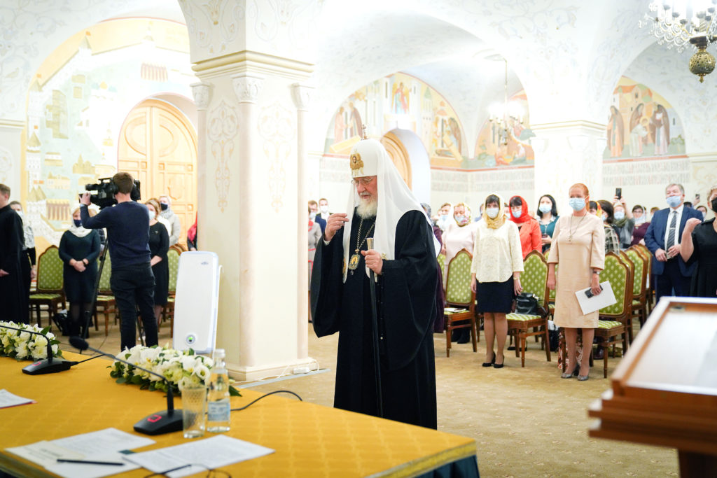 Russian Patriarch Kirill meets with theology instructors