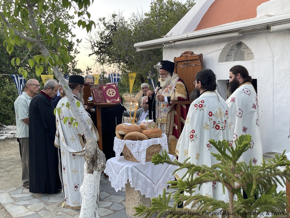 Αρχιερατικός Εσπερινός Οσίας Πελαγίας στην Παχεία Άμμο Ιεράπετρας