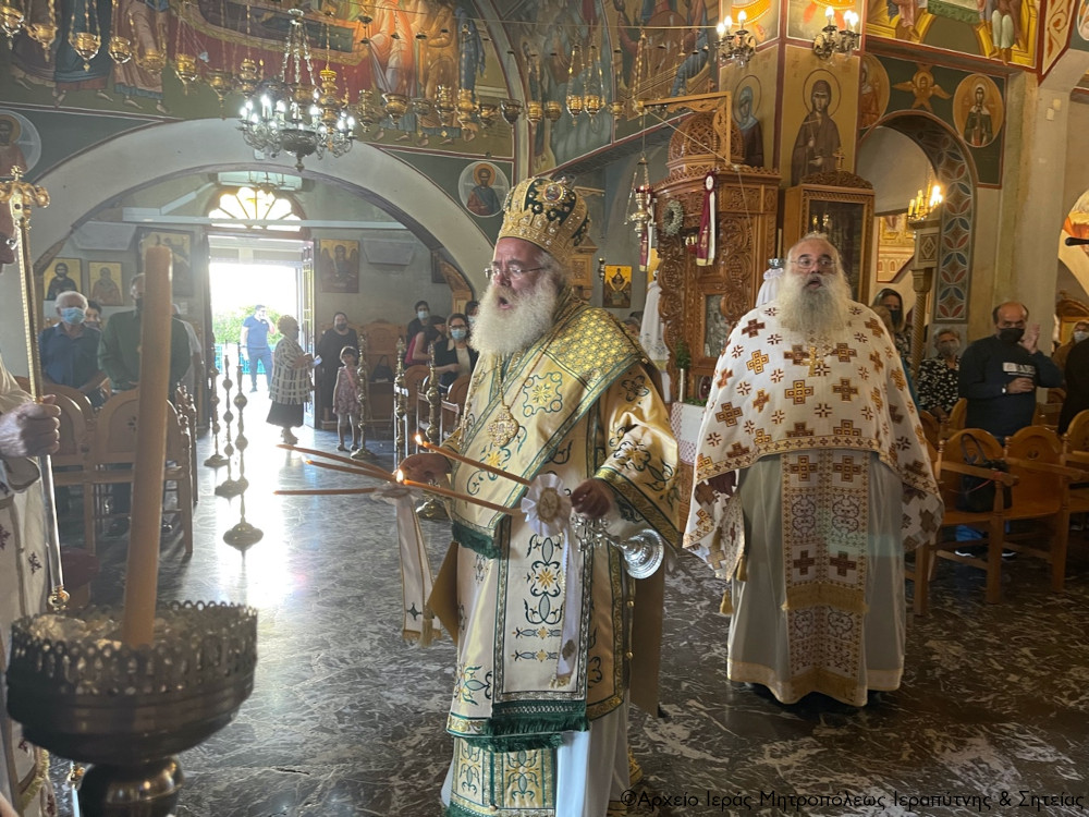 Στον Ιερό Ναό Παναγίας Ελεούσας Ιεράπετρας ο Μητροπολίτης Ιεραπύτνης