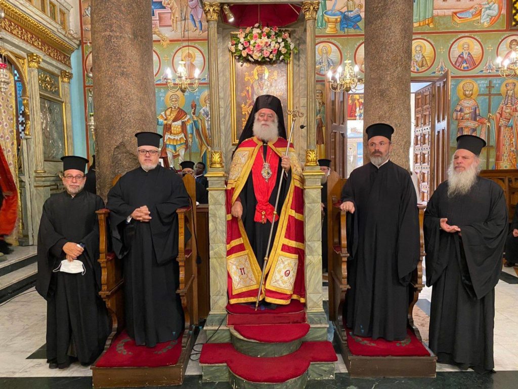 البابا ثيودروس سبع عشرة عامًا عطاء