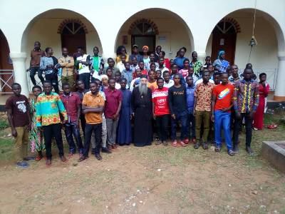 Συνάθροιση Νεολαίας στην Μπουκόμπα