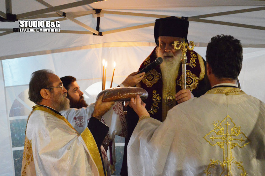 ‘Αργος: Εσπερινός Αγίου Δημητρίου στον πανηγυρίζοντα Ιερό Ναό