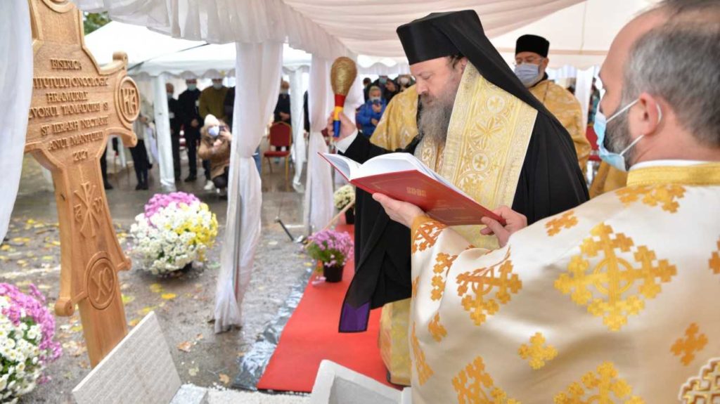 CHAPEL OF LIFE-GIVING SPRING AND ST. NEKTARIOS UNDER CONSTRUCTION AT BUCHAREST ONCOLOGY CENTER