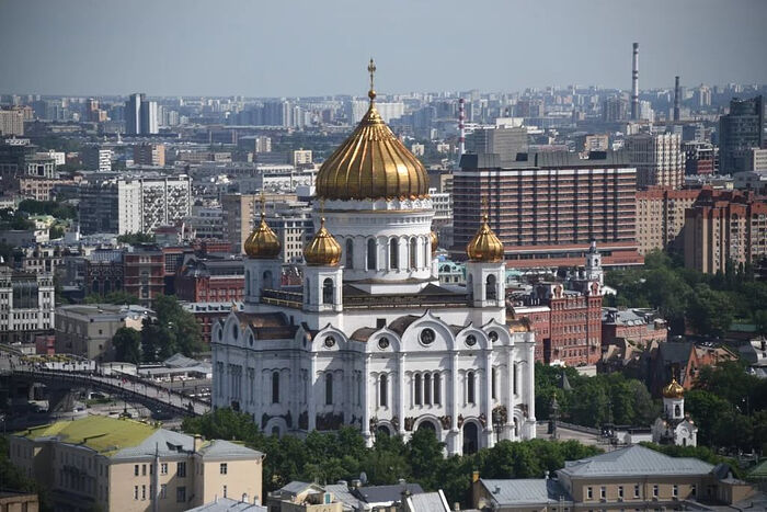 ЦЕРКОВЬ НЕ СОБИРАЕТСЯ ЗАКРЫВАТЬ ХРАМЫ В НЕРАБОЧИЕ ДНИ