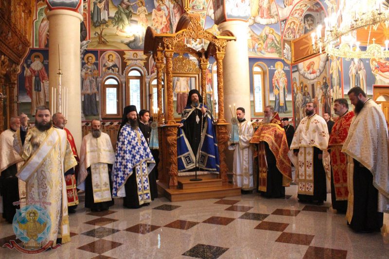 Тържествена вечерня в Ресиловския манастир за празника Покров Богородичен