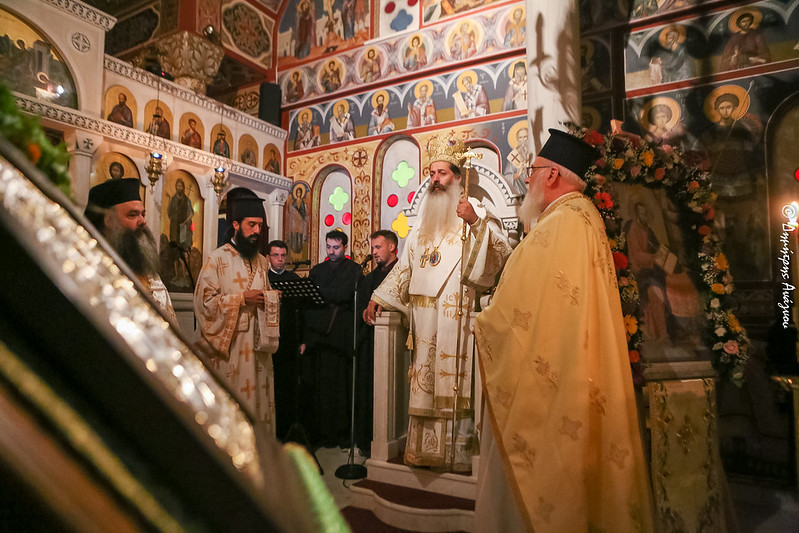 Φθιώτιδος Συμεών: Να καταφεύγουμε στους Αγίους κι όχι στους μάγους