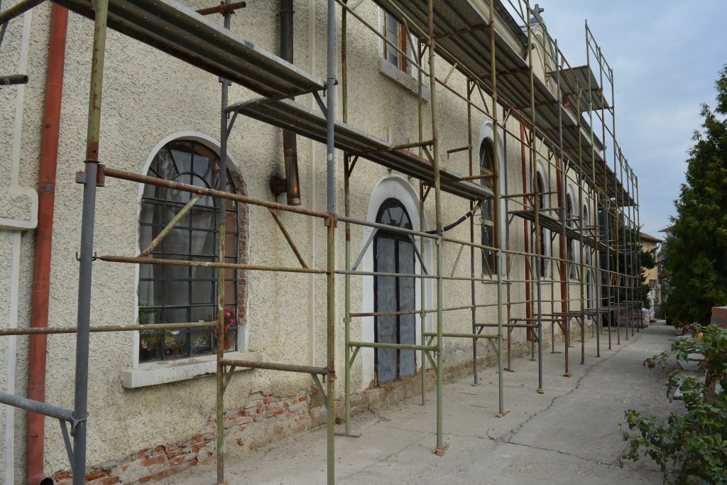 Започна ремонтът на 140-годишната църква „Рождество Богородично“ в Павликени