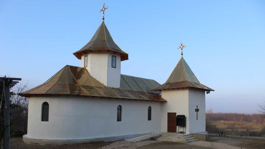 Episcopul Basarabiei de Sud a oficiat o slujbă de tundere în monahism la Mănăstirea Eroilor