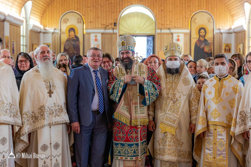 În imagini | Mitropolitul Europei Occidentale a oficiat liturghia la hramul Parohiei „Sf. Parascheva” din Torino