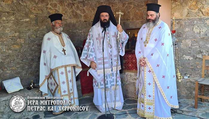 Μπροστά στη φθορά του θανάτου ο Χριστός προτάσσει το θαύμα και τη χαρά της αναστάσεως