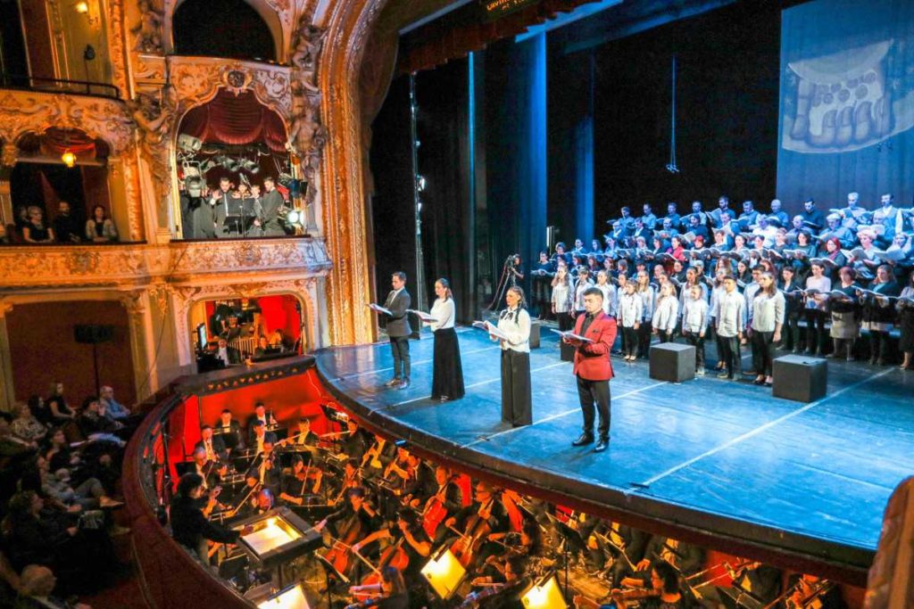 Concert vocal-simfonic în cinstea Sfintei Parascheva, la Opera din Iaşi