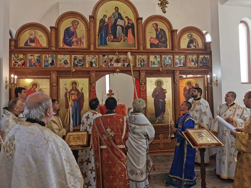 Митрополит Киприан освети храм “Св. св. Кирил и Методий” в село Сулица