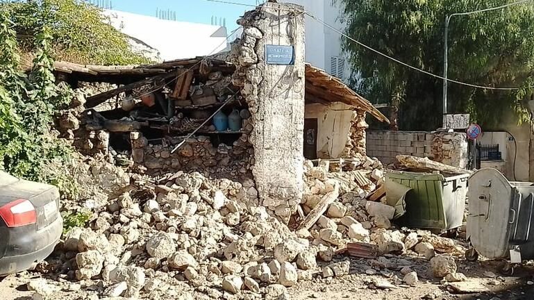 ΑΡΚΑΛΟΧΩΡΙ: Οι σεισμόπληκτοι χρειάζονται τη στήριξή μας