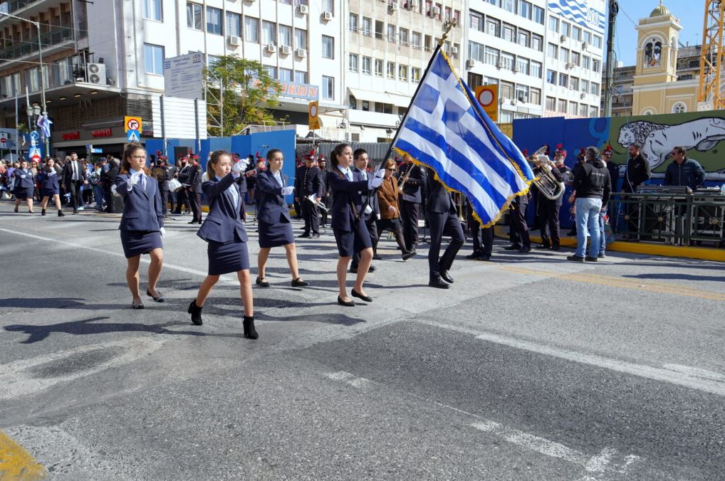 ΠΕΙΡΑΙΑΣ: Ζεστό χειροκρότημα για τα Εκπαιδευτήρια της Μητρόπολης