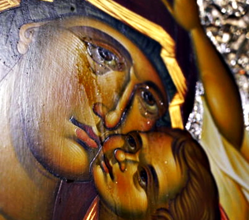Η ΦΩΤΟΓΡΑΦΙΑ ΤΗΣ ΗΜΕΡΑΣ: Το χθεσινό μύρο και δάκρυ της Παναγίας