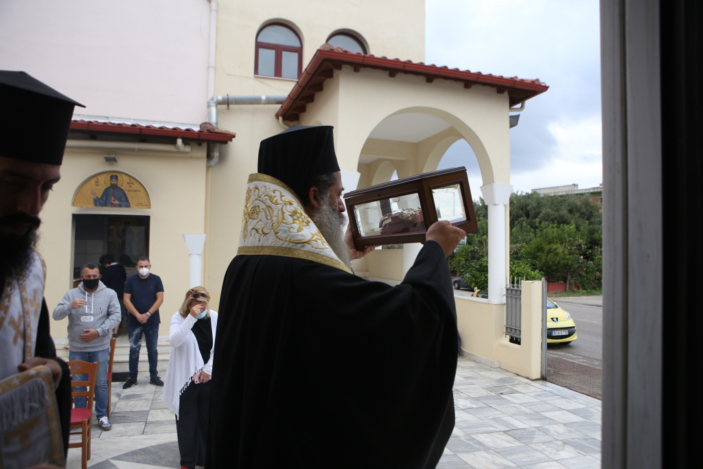 ΦΘΙΩΤΙΔΑ: Λιτανεύοντας τον Ευαγγελιστή της χαράς