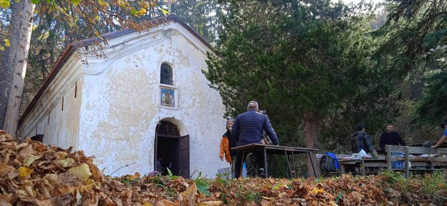 Честване на храмовия празник на манастира „Св. архангел Михаил“ край Бухово