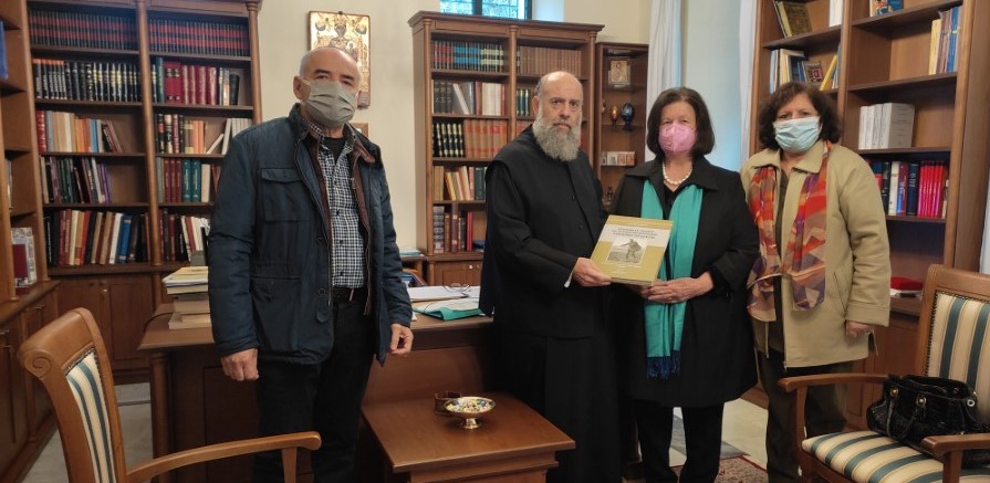 Μέλη του Κέντρου Ιστορικής και Λαογραφικής Έρευνας στον Θεσσαλιώτιδος Τιμόθεο