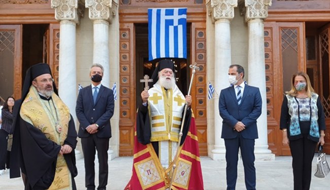 لبابا ثيودروس يشارك الجالية اليونانية في احتفالها بالعيد الوطني لليونان