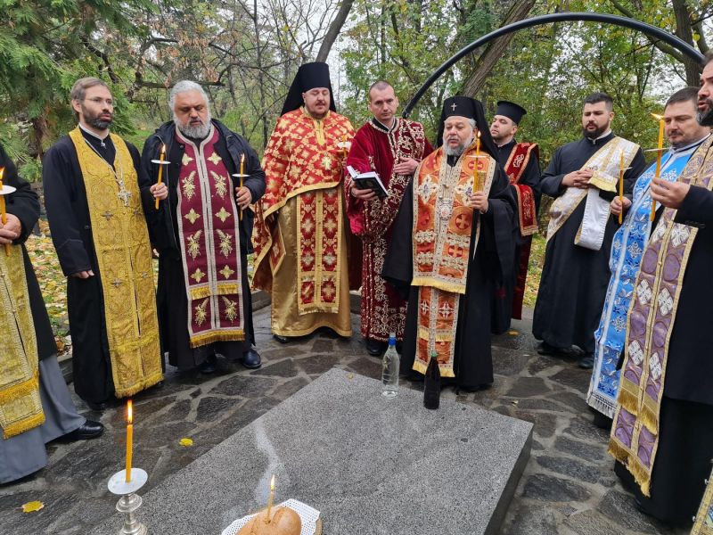 С панихида отбелязаха 99 години от кончината на митрополит Методий Кусев