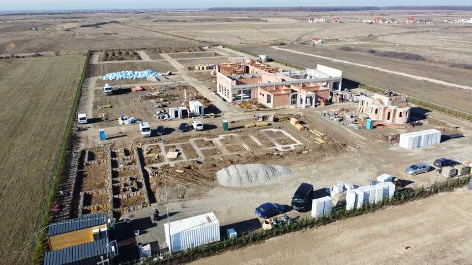 Biserica pe care Mihai Neşu o construieşte este aproape gata „la roşu”