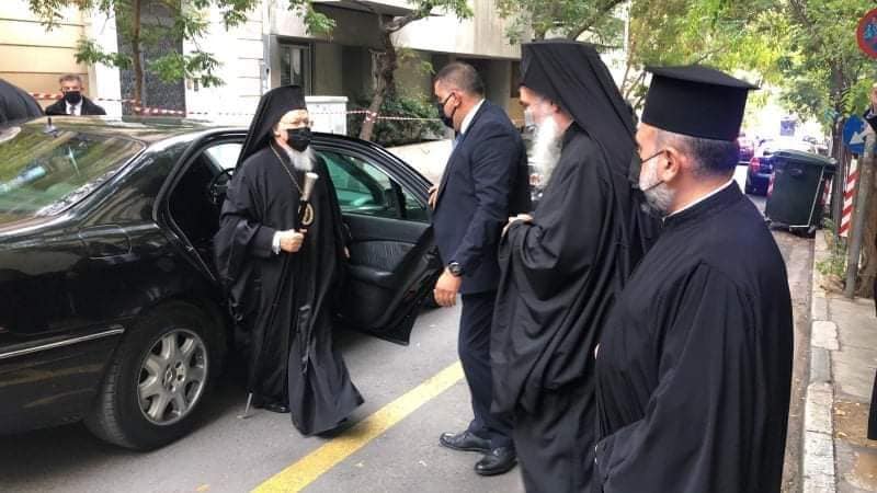 البطريرك برثلماوس يزور ممثلية البطريركية المسكونية في اثينا