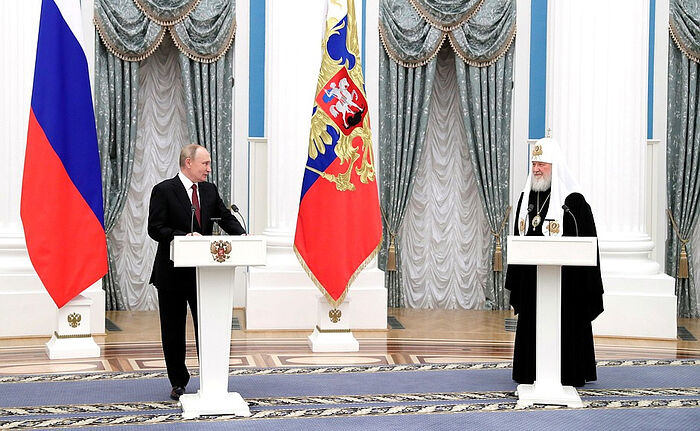ПРЕЗИДЕНТ РОССИИ ВЛАДИМИР ПУТИН НАГРАДИЛ СВЯТЕЙШЕГО ПАТРИАРХА КИРИЛЛА ОРДЕНОМ СВЯТОГО АПОСТОЛА АНДРЕЯ ПЕРВОЗВАННОГО