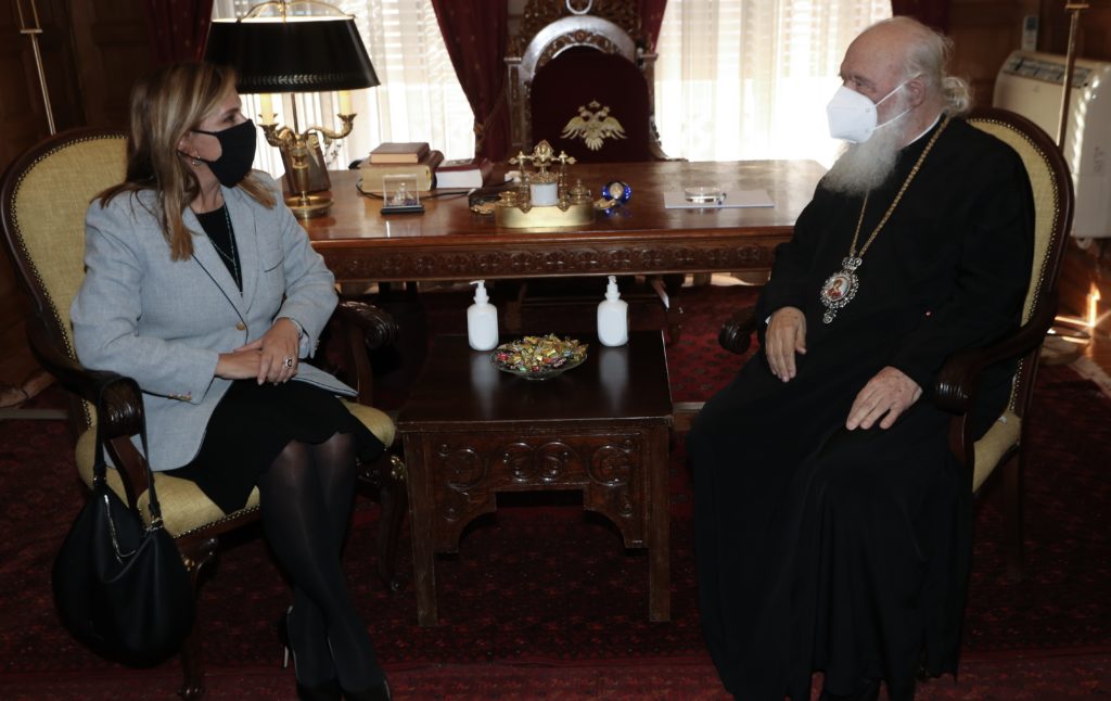 Συνάντηση Αρχιεπισκόπου με την υφυπουργό Υγείας