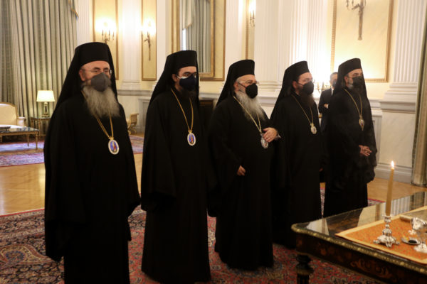 ახლადარჩეულმა მღვდელმთავრებმა პრეზიდენტის წინაშე ფიცი დადეს [ფოტო]