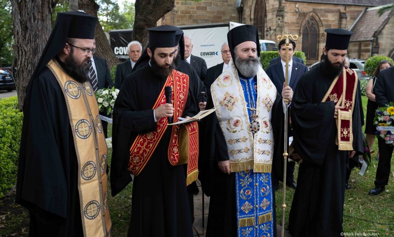 The Greeks of Sydney bowed respectfully to the heroes of 1940