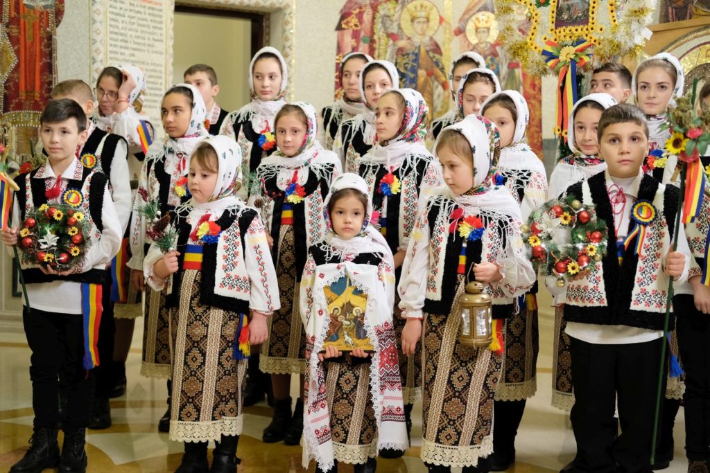 Anotimpul colindelor” începe duminică la Radio Trinitas