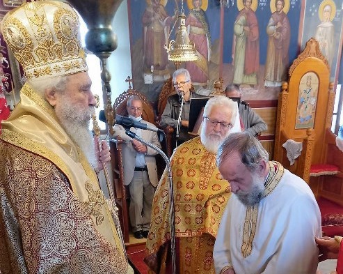 Χειροθεσία Οικονόμου στη Μητρόπολη Μονεμβασίας
