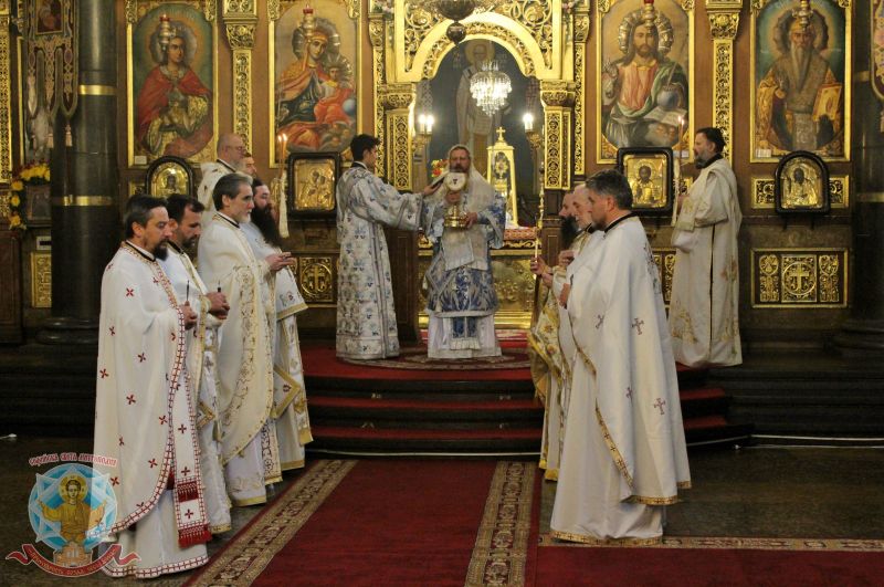 Празникът “Събор на свети архангел Михаил” в митрополитската катедрала “Св. Неделя”