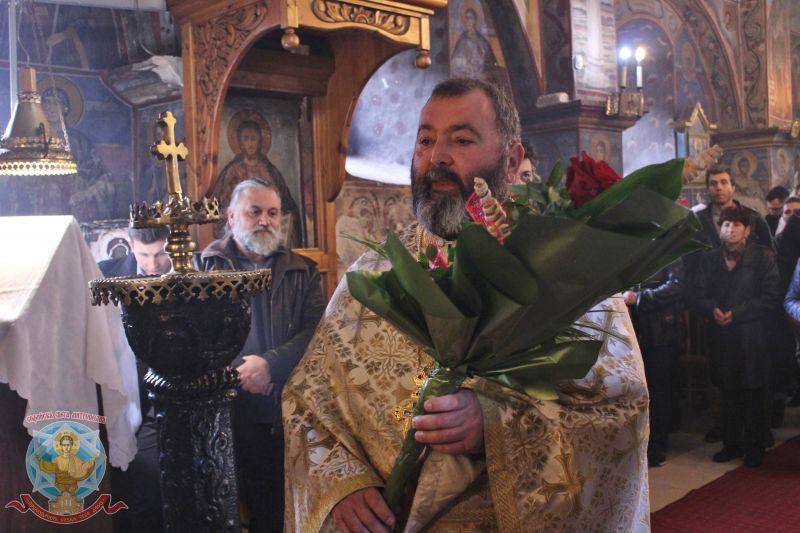 Архиерейска света Литургия бе отслужена в храм „Св. Николай Чудотворец“, гр. Елин Пелин