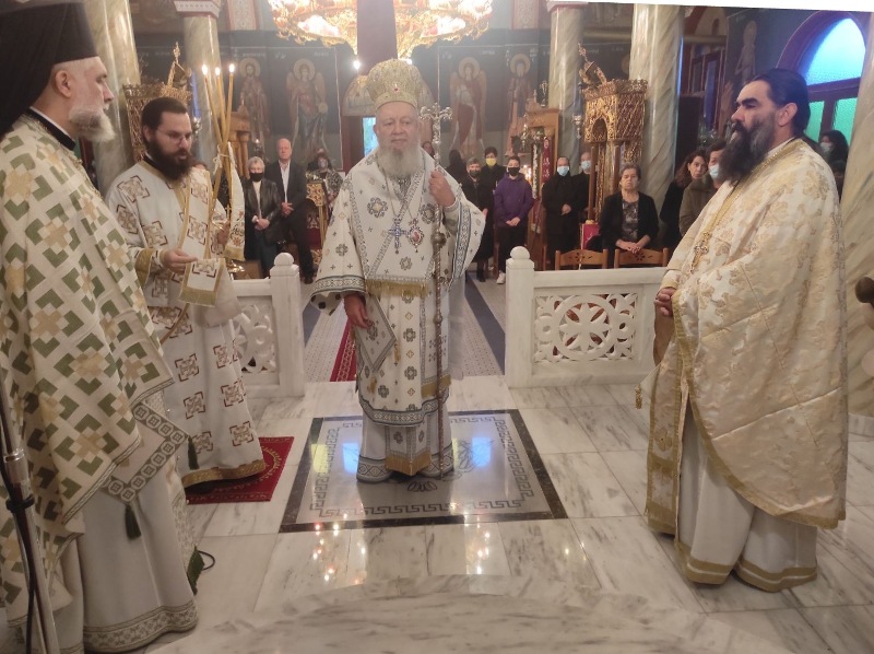 Στην πυρόπληκτη ενορία Δάφνης Ελυμνίων ο Μητροπολίτης Χαλκίδος